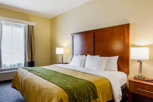 Comfort Inn Woodstock image 18