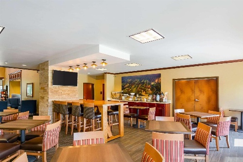 Comfort Inn Woodstock image 4