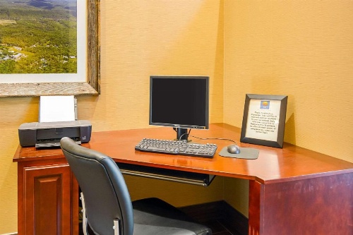 Comfort Inn Woodstock image 8